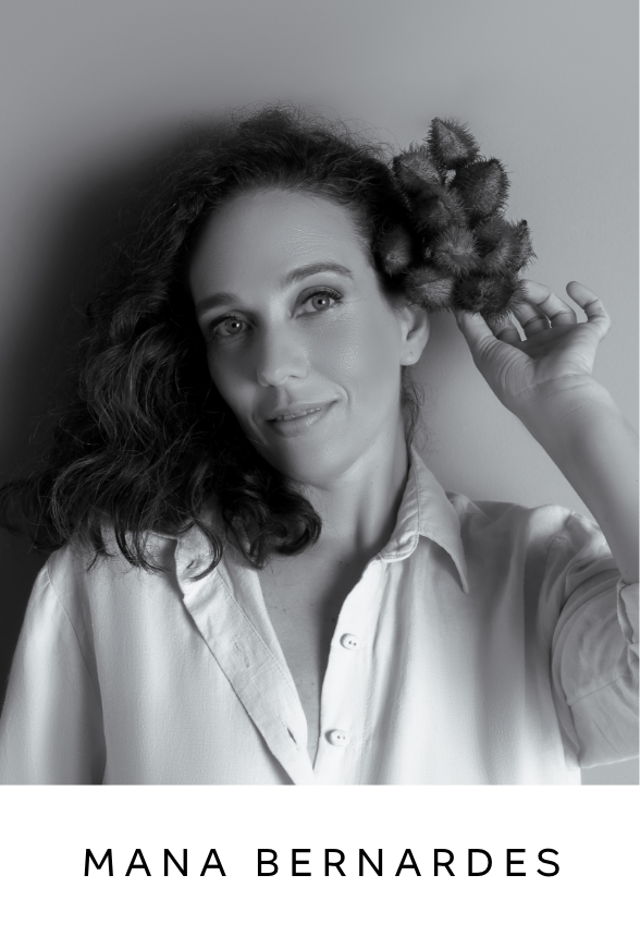 Mana Bernardes